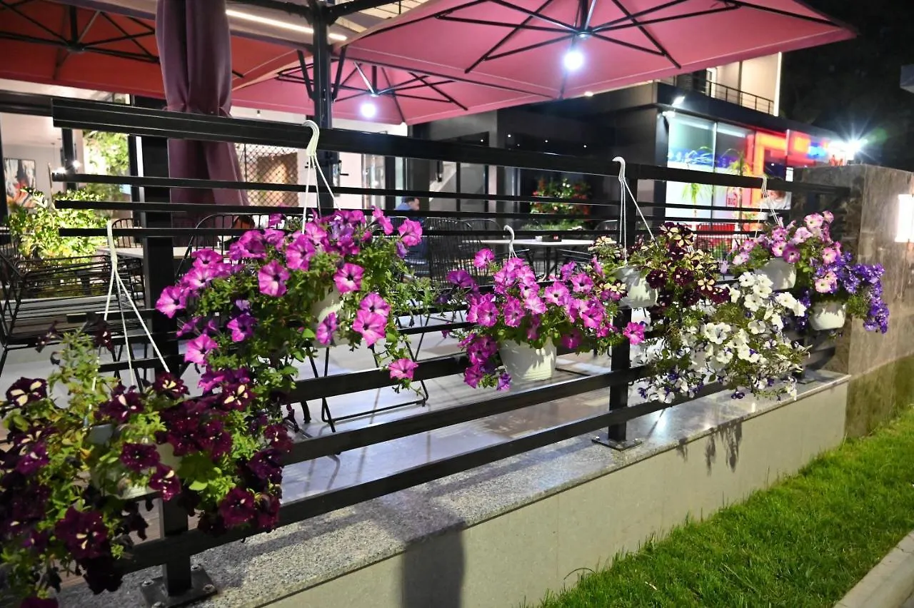 Hotel Vino Durres 4*,  Albania